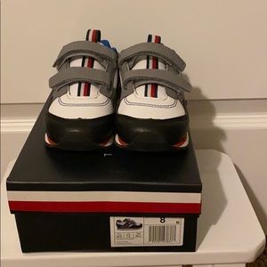 WHITE/GRY/BLK JOGGER BOYS SHOES